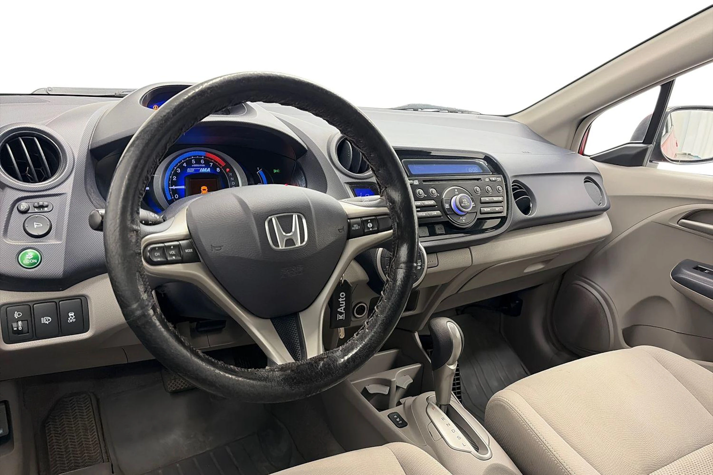 Punainen Honda Insight 2010 kuva 6.