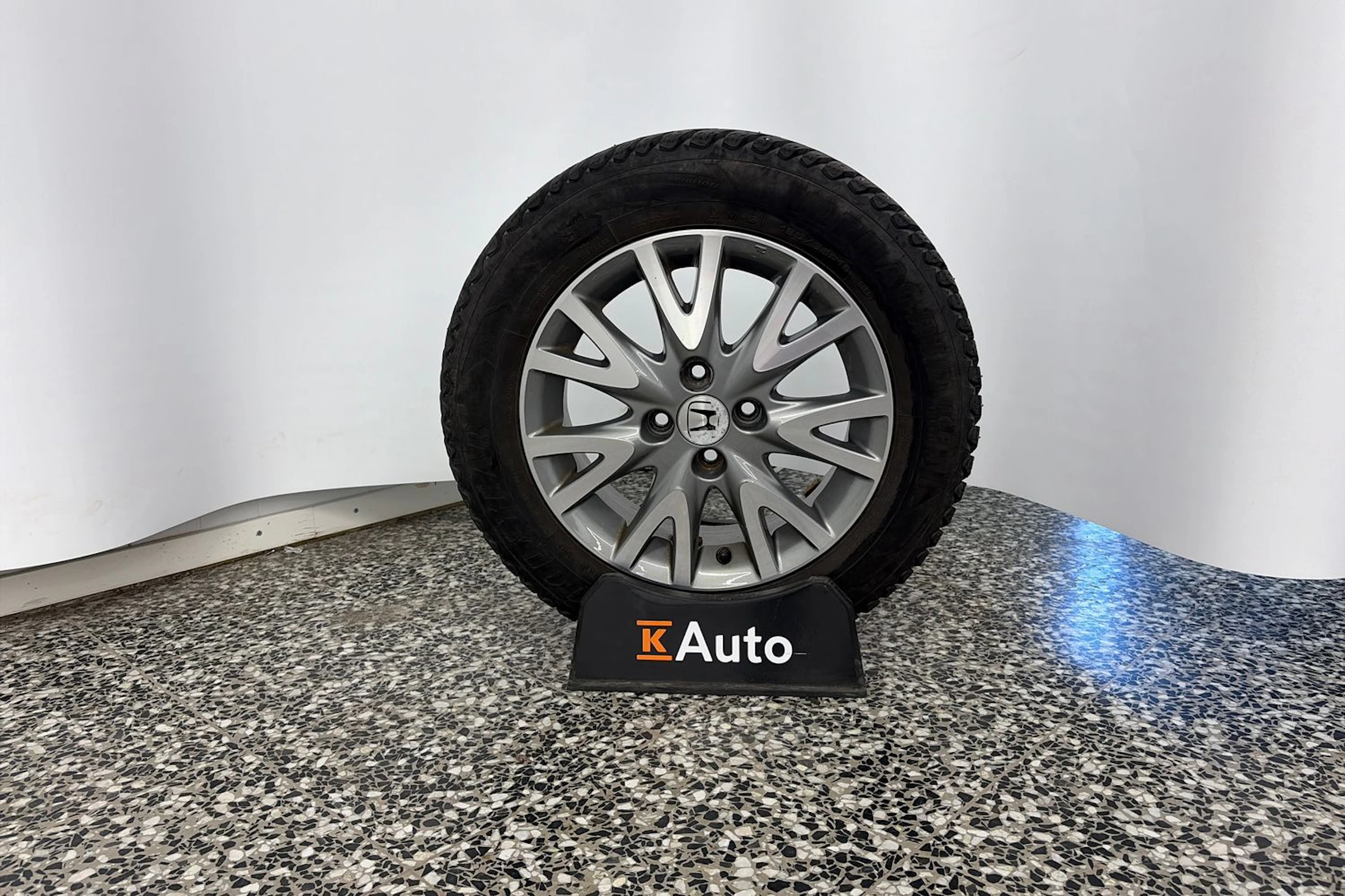 Punainen Honda Insight 2010 kuva 10.