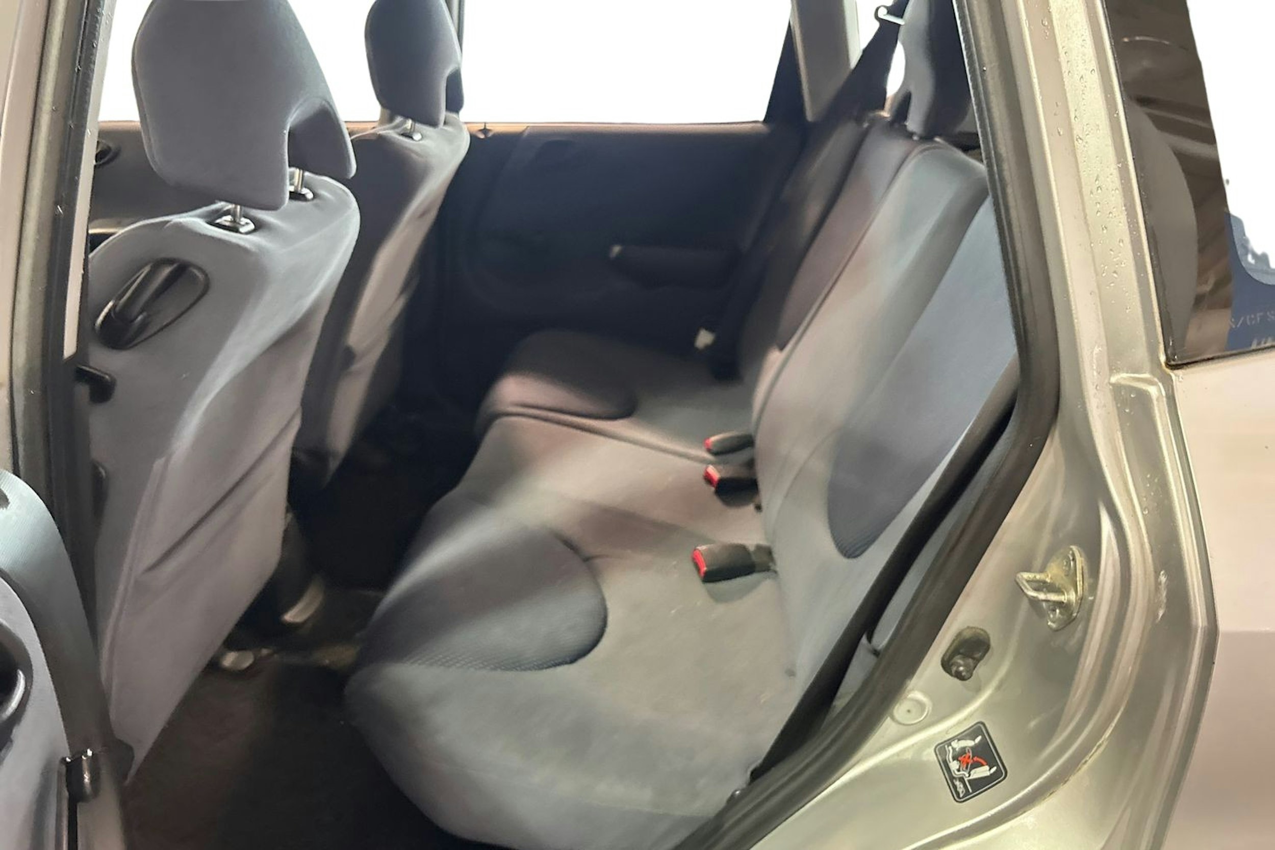 harmaa Honda Jazz 2003 kuva 10.