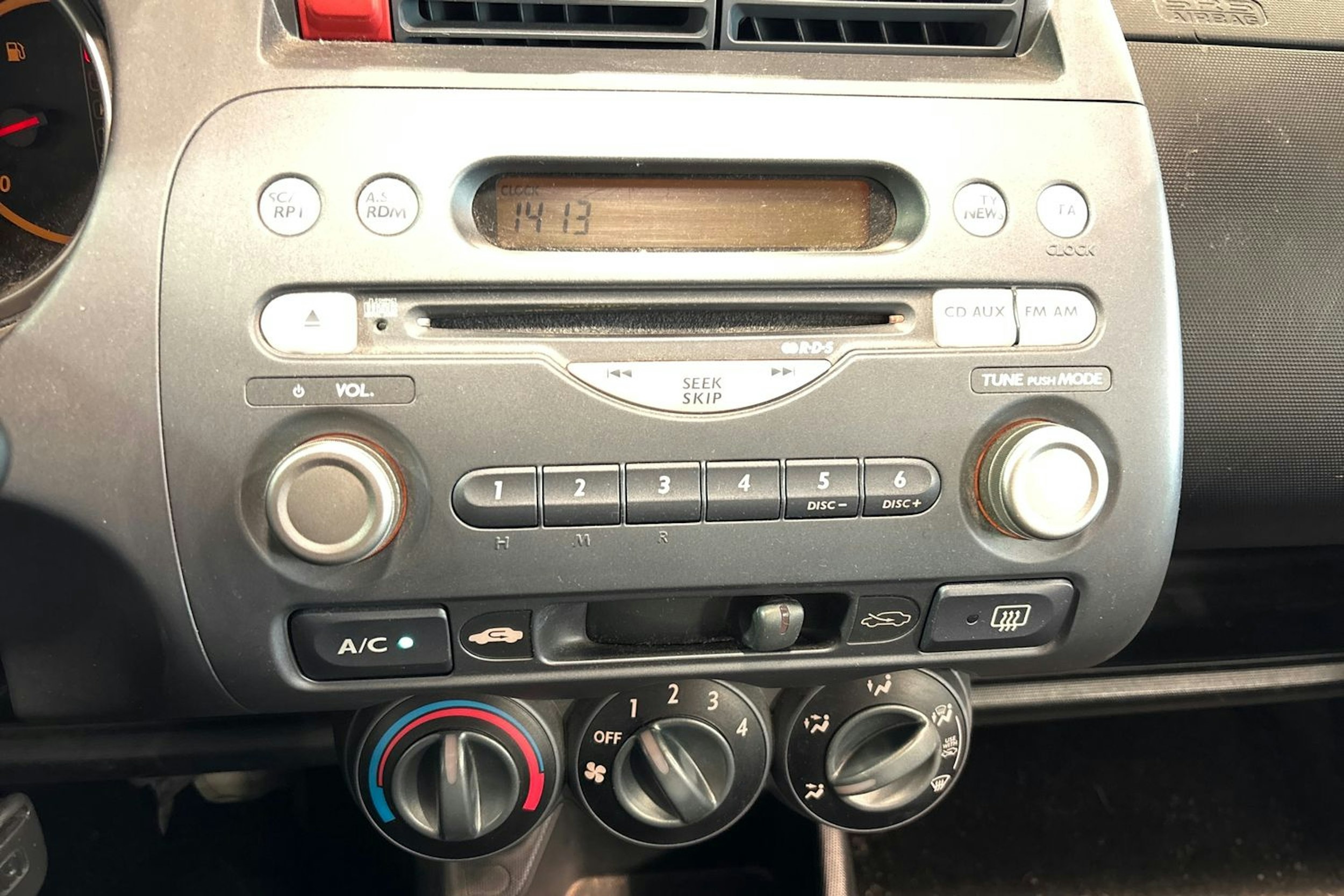 harmaa Honda Jazz 2003 kuva 15.