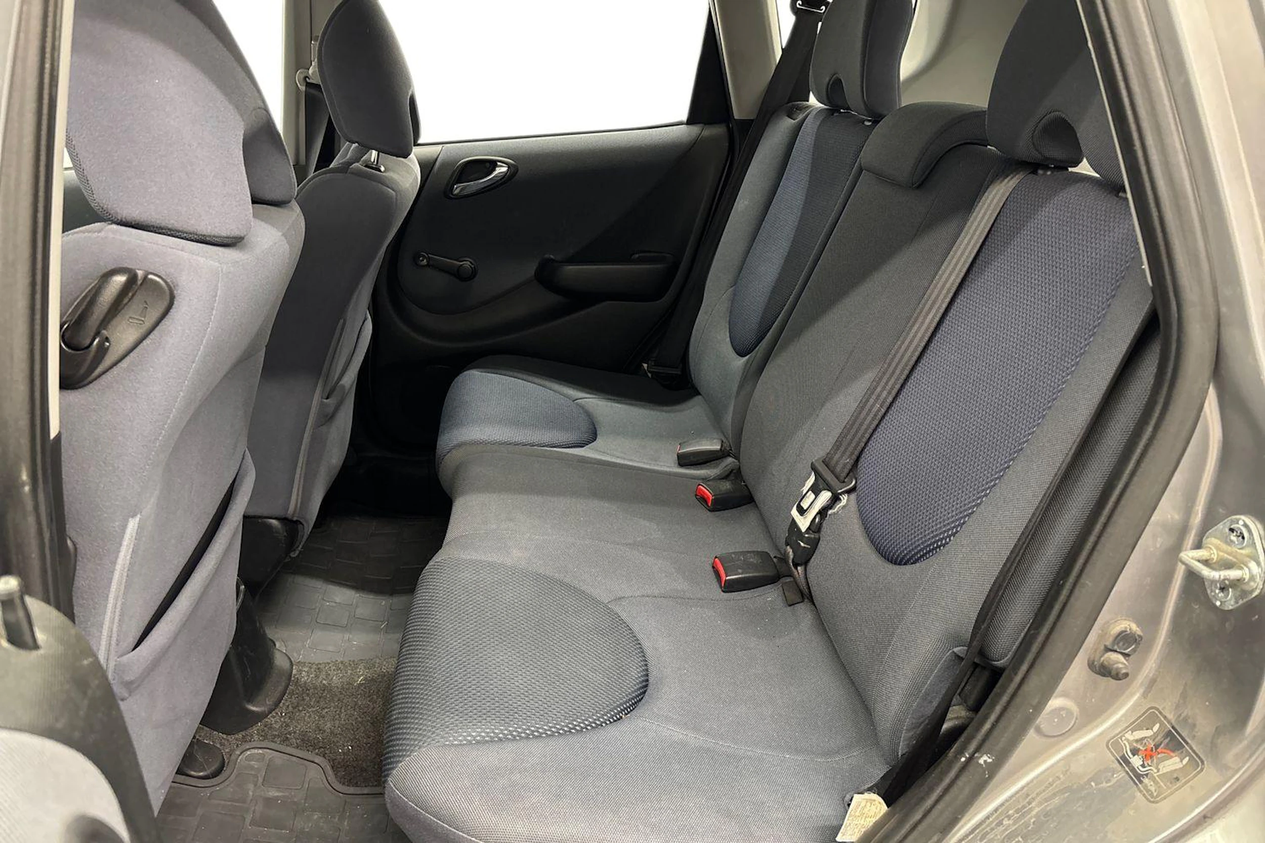 harmaa Honda Jazz 2004 kuva 8.