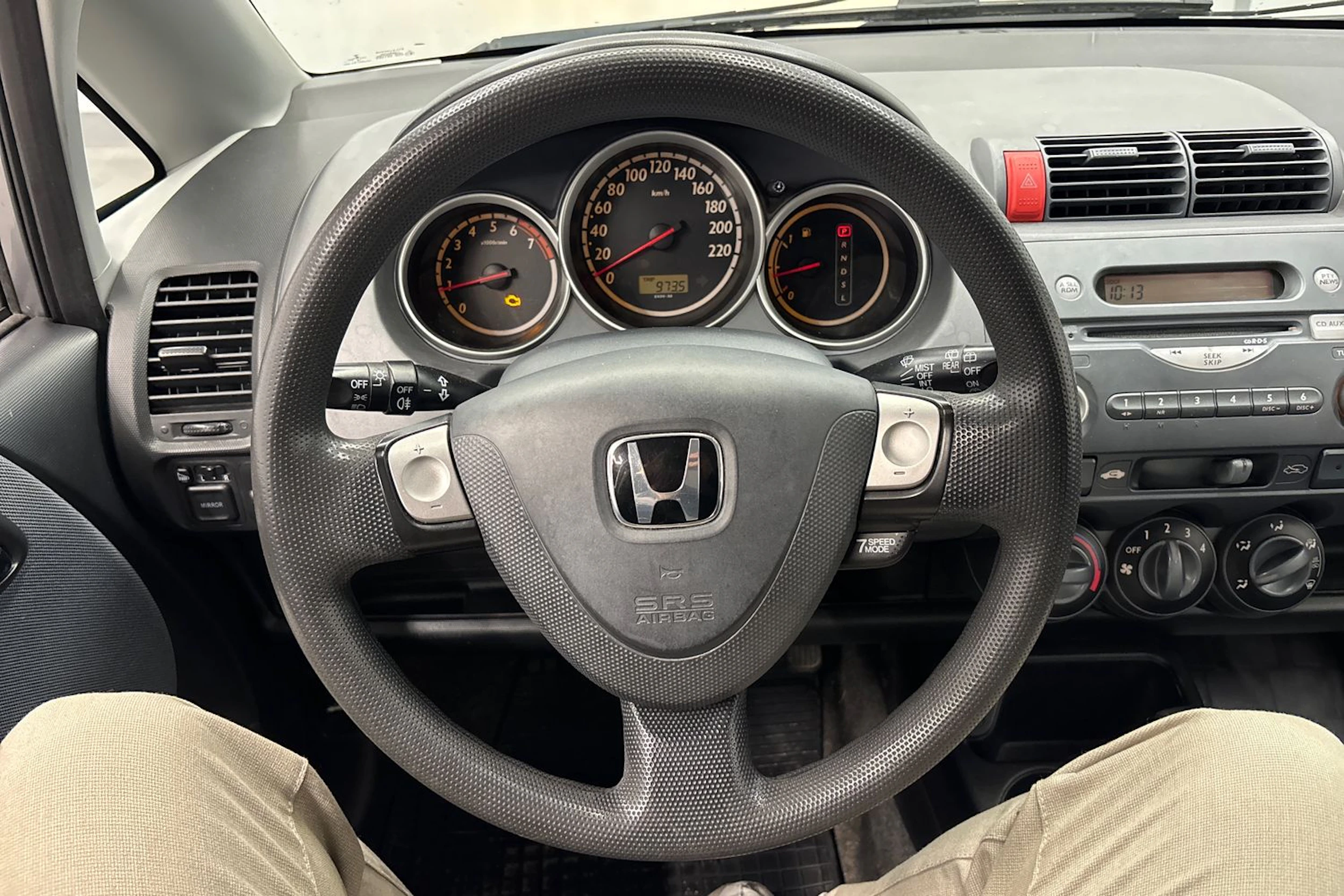 harmaa Honda Jazz 2004 kuva 22.