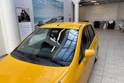 keltainen Honda Jazz 2007 kuva 15.