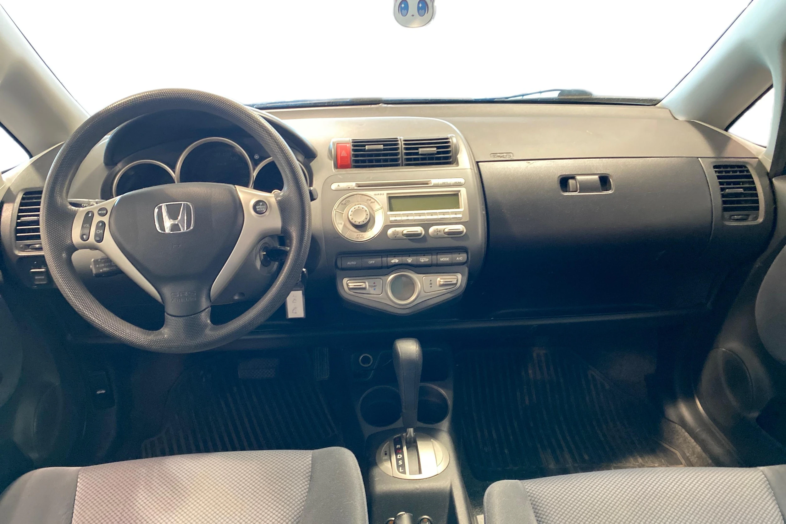 harmaa Honda Jazz 2008 kuva 9.