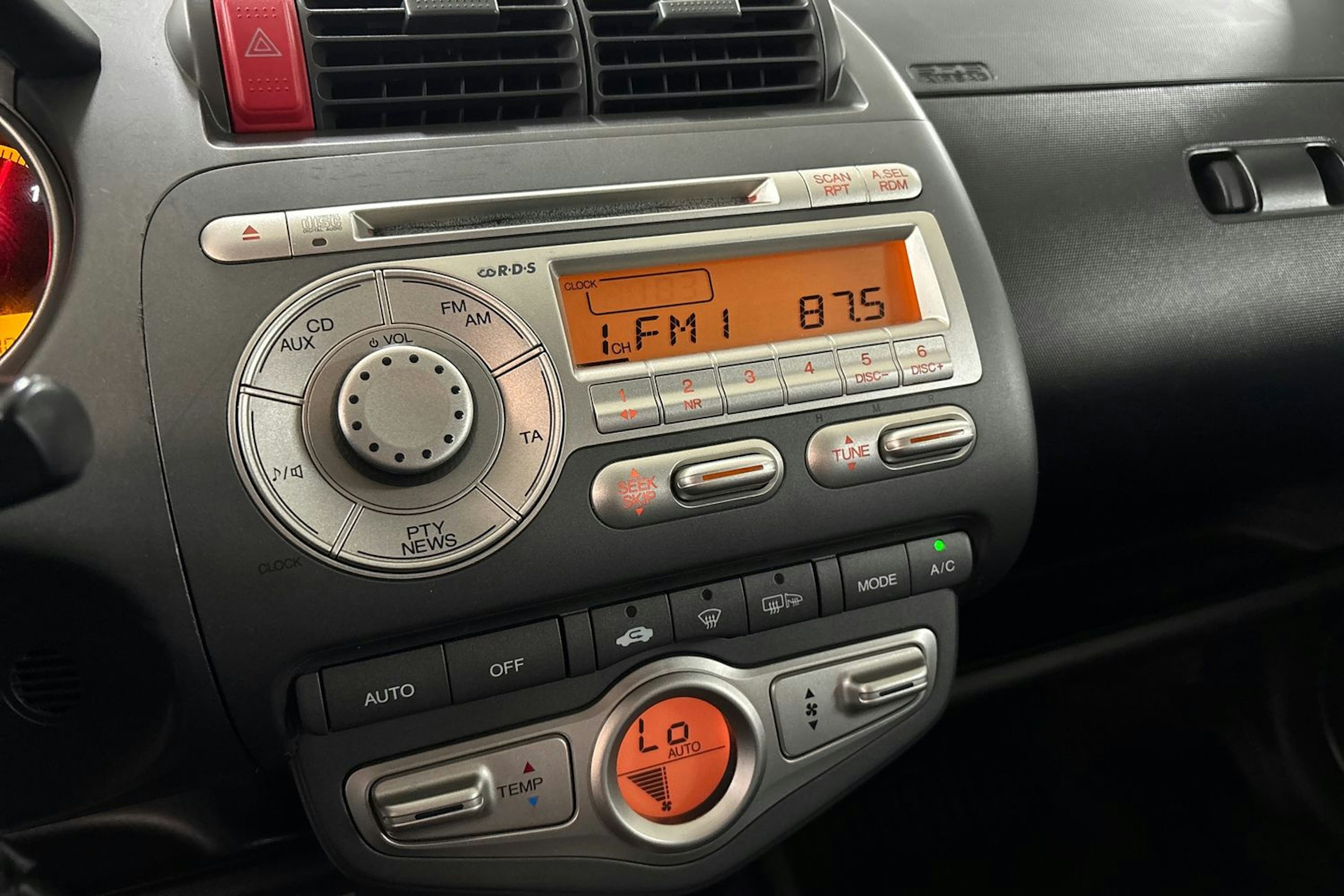 Harmaa Honda JAZZ 2008 kuva 18.