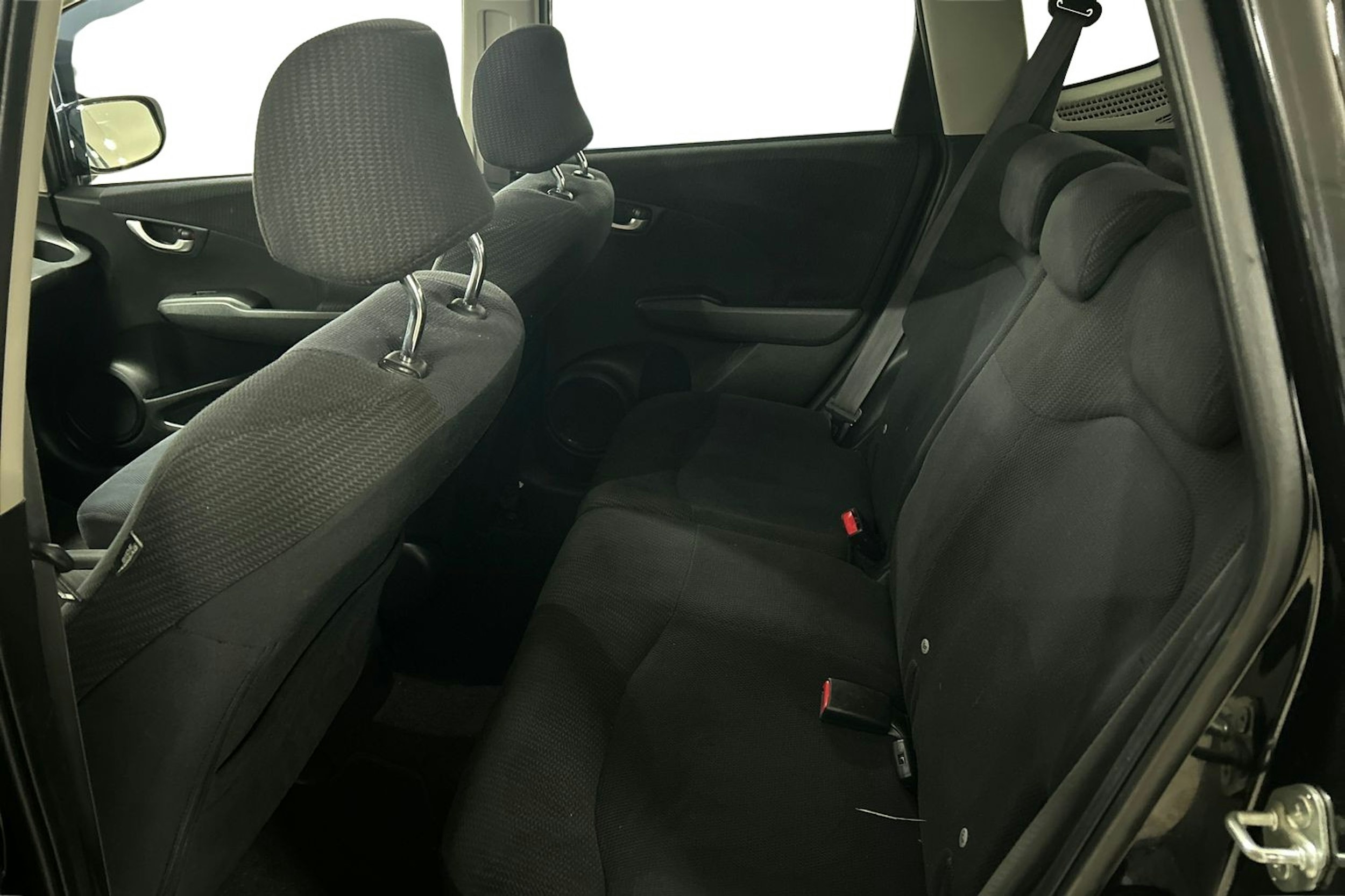 Musta Honda JAZZ 2012 kuva 10.