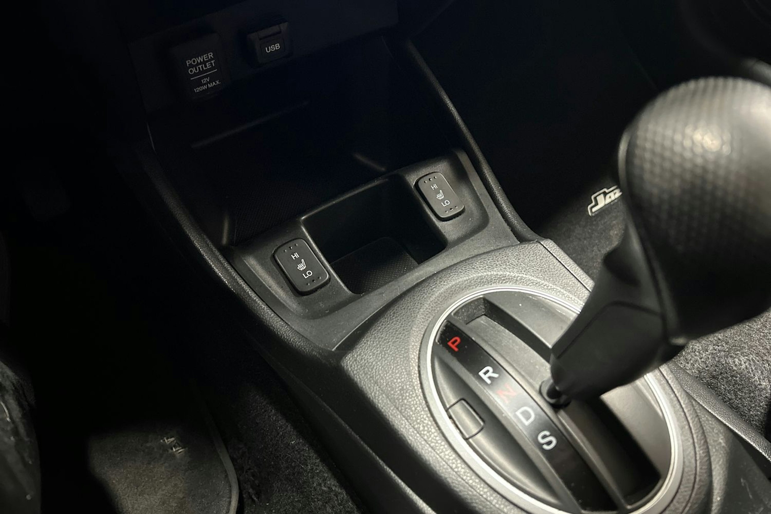 Musta Honda JAZZ 2012 kuva 19.