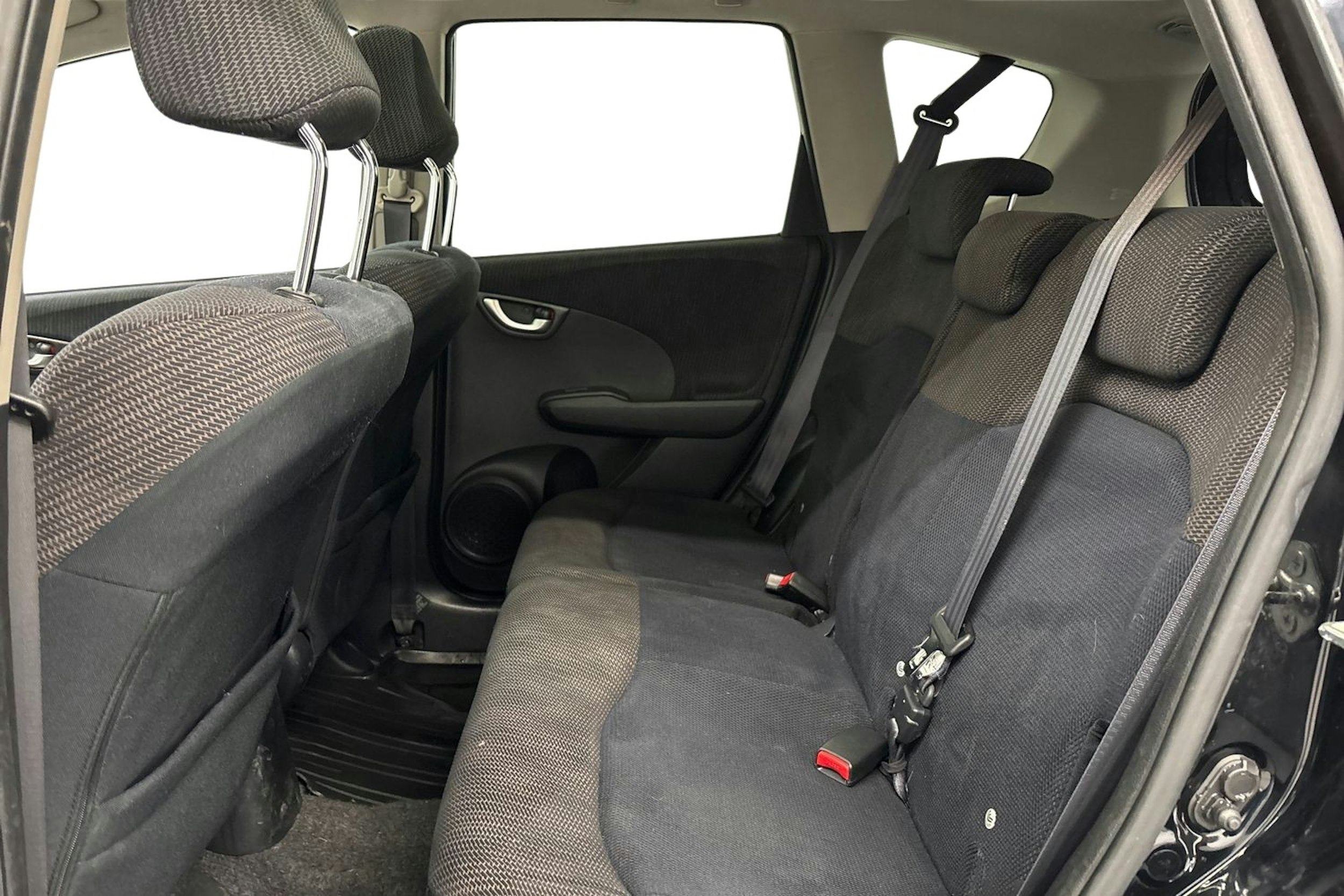 musta Honda Jazz 2013 kuva 10.