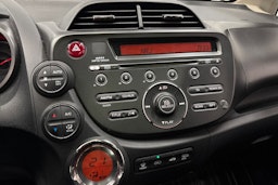 musta Honda Jazz 2013 kuva 22.