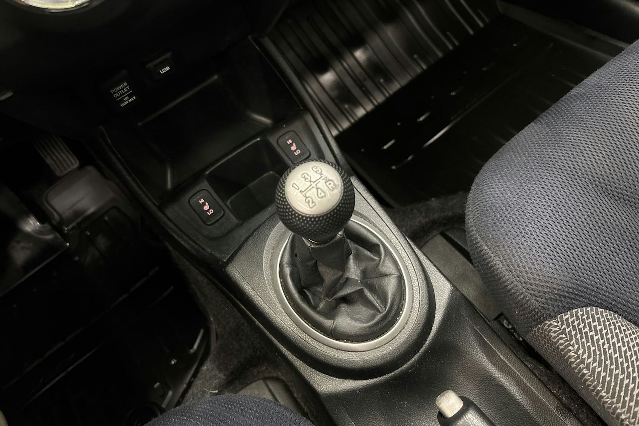 musta Honda Jazz 2013 kuva 23.