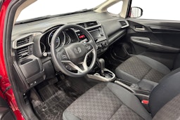 punainen Honda Jazz 2016 kuva 7.