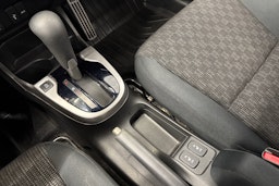 punainen Honda Jazz 2016 kuva 17.