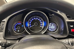 punainen Honda Jazz 2016 kuva 19.