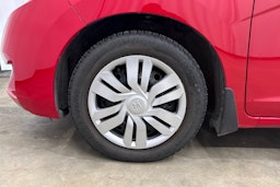 punainen Honda Jazz 2016 kuva 21.