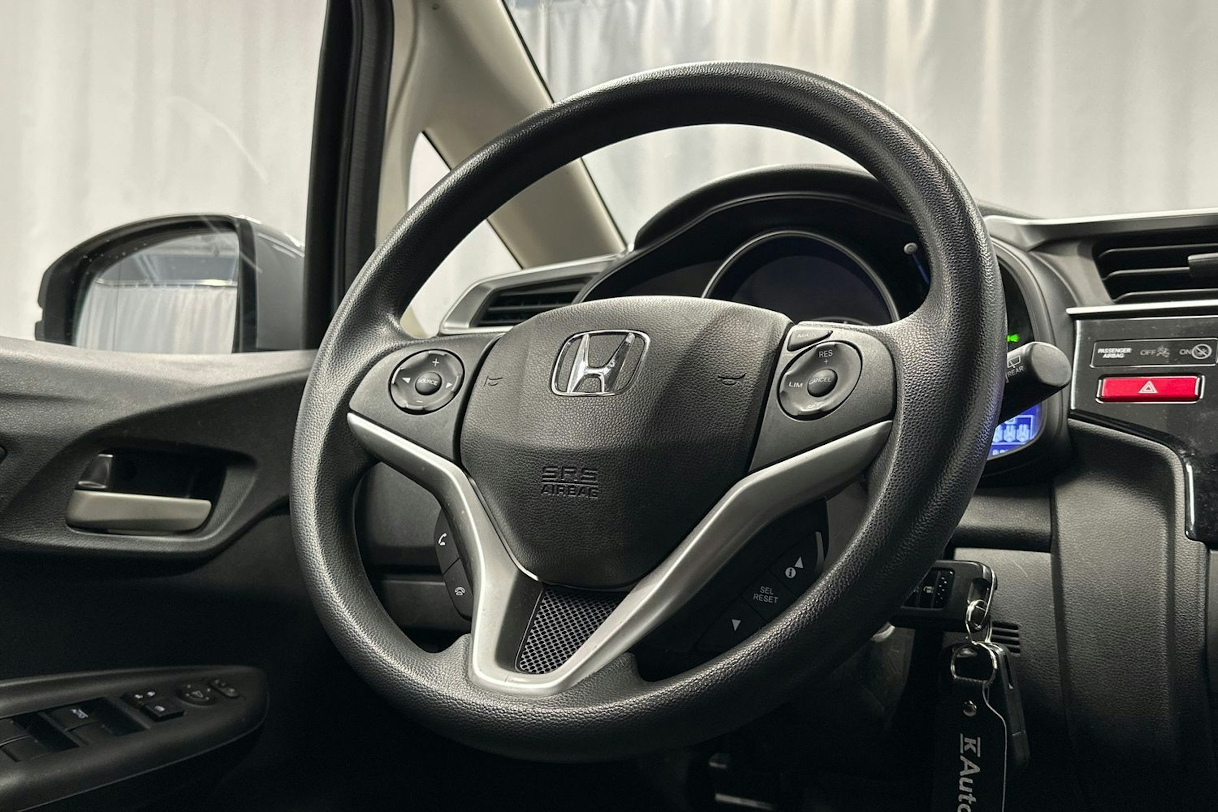 Harmaa Honda JAZZ 2017 kuva 15.