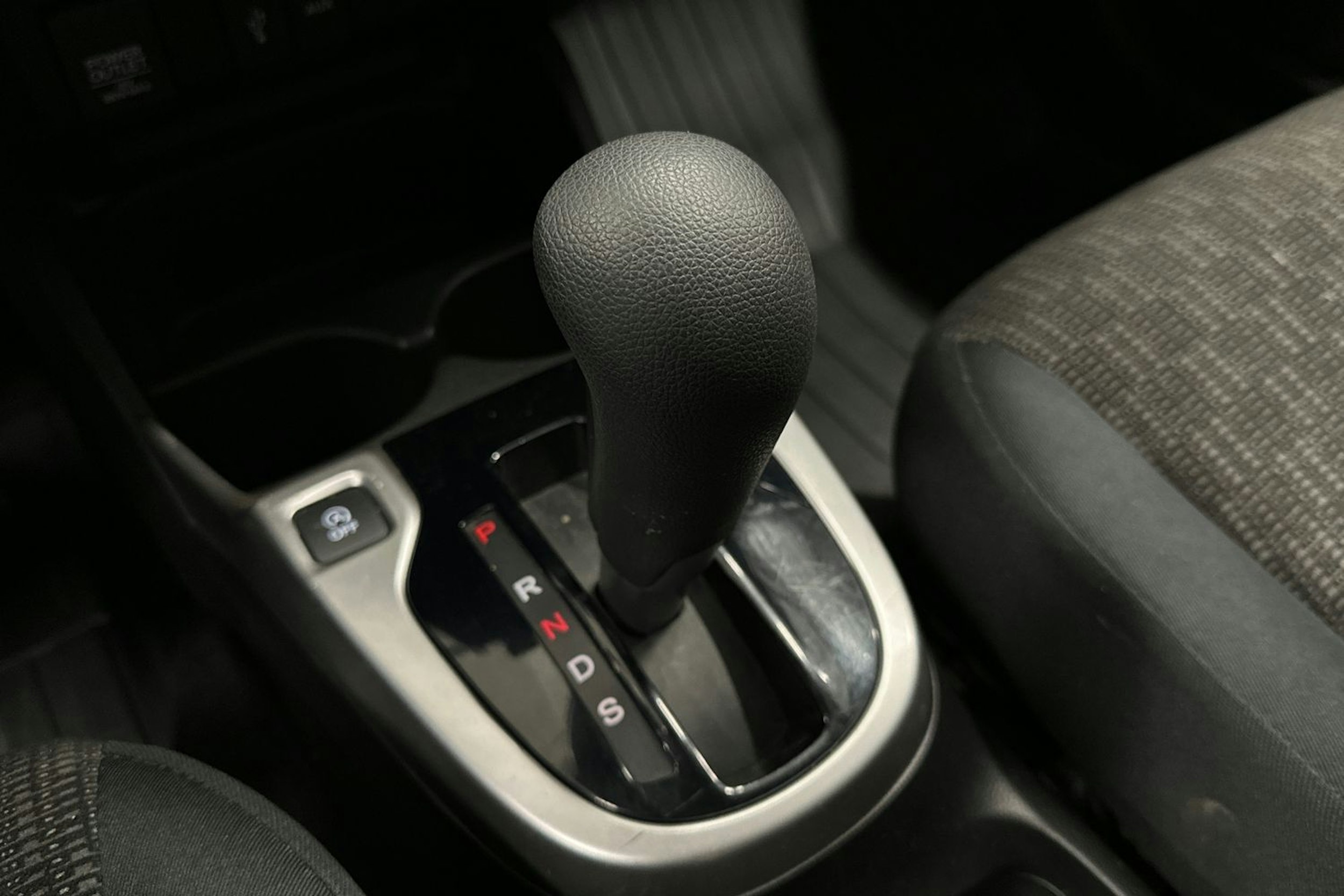 Harmaa Honda JAZZ 2017 kuva 22.