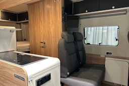 Musta HYMER Grand Canyon S Cross Over 2024 kuva 14.