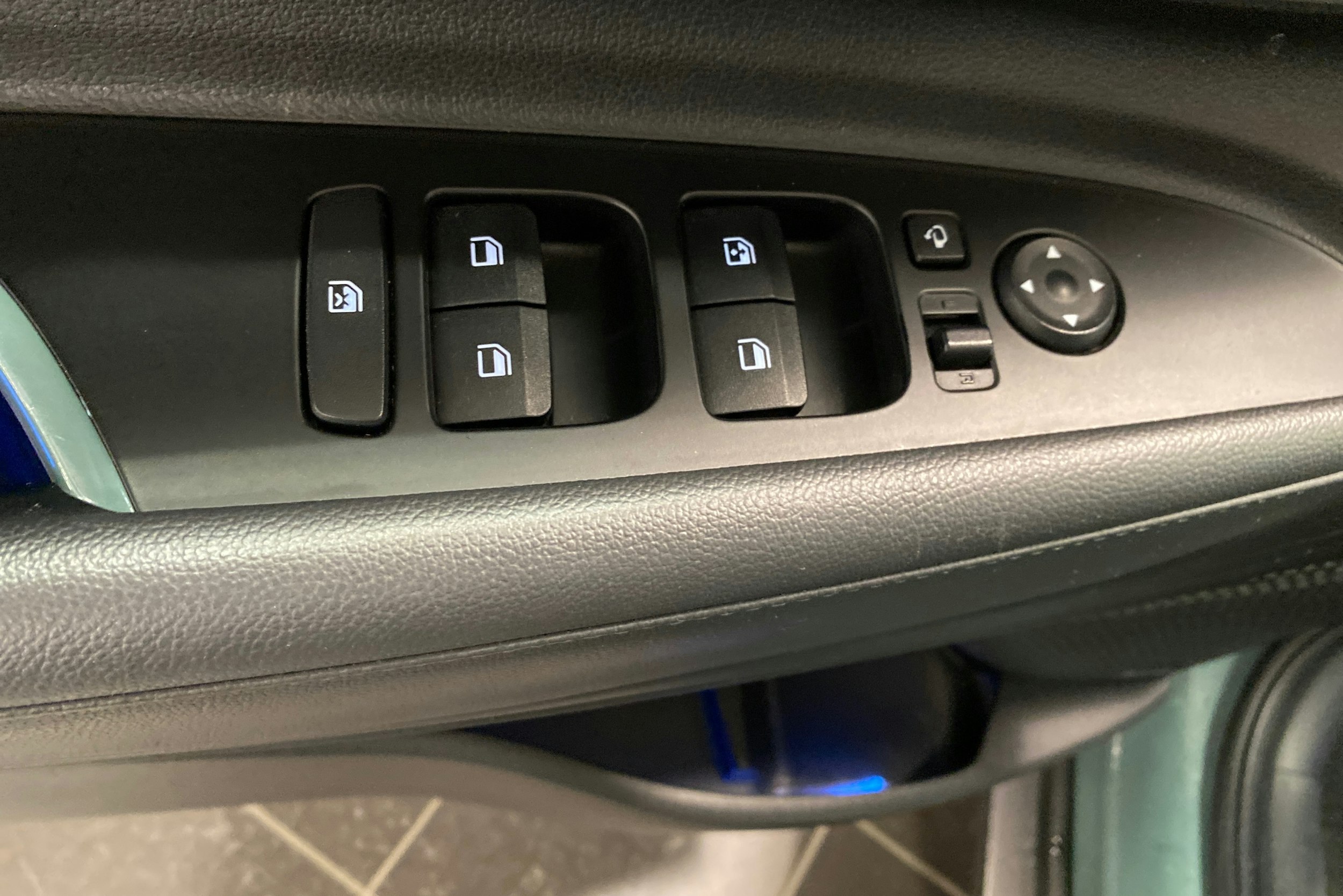 vihreä Hyundai Bayon 2022 kuva 15.