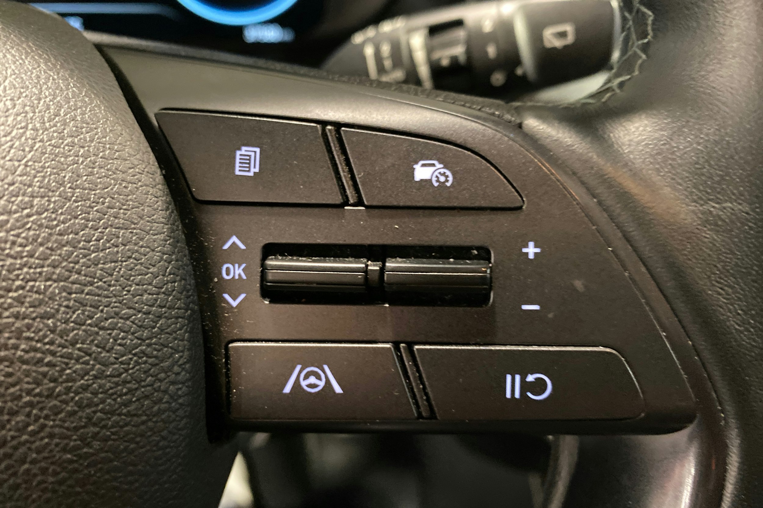 vihreä Hyundai Bayon 2022 kuva 18.