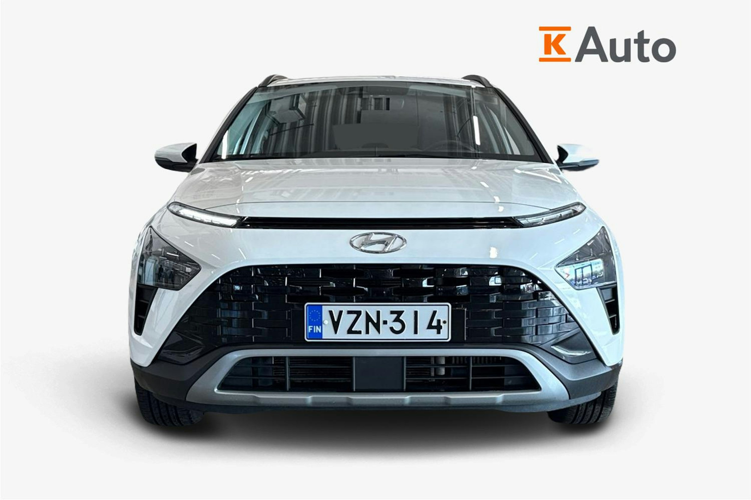 valkoinen Hyundai Bayon 2023 kuva 5.