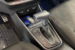 valkoinen Hyundai Bayon 2023 kuva 15.