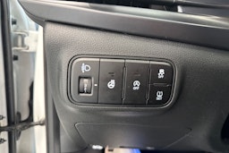 valkoinen Hyundai Bayon 2023 kuva 20.