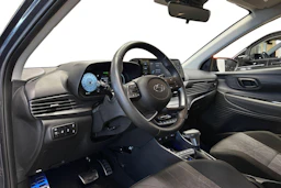 harmaa Hyundai Bayon 2024 kuva 8.