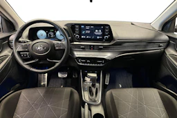 harmaa Hyundai Bayon 2024 kuva 9.