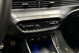 harmaa Hyundai Bayon 2024 kuva 19.