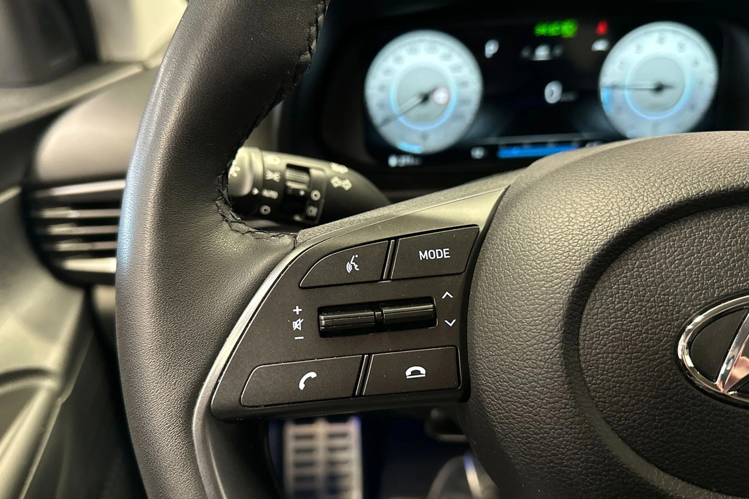 harmaa Hyundai Bayon 2024 kuva 22.