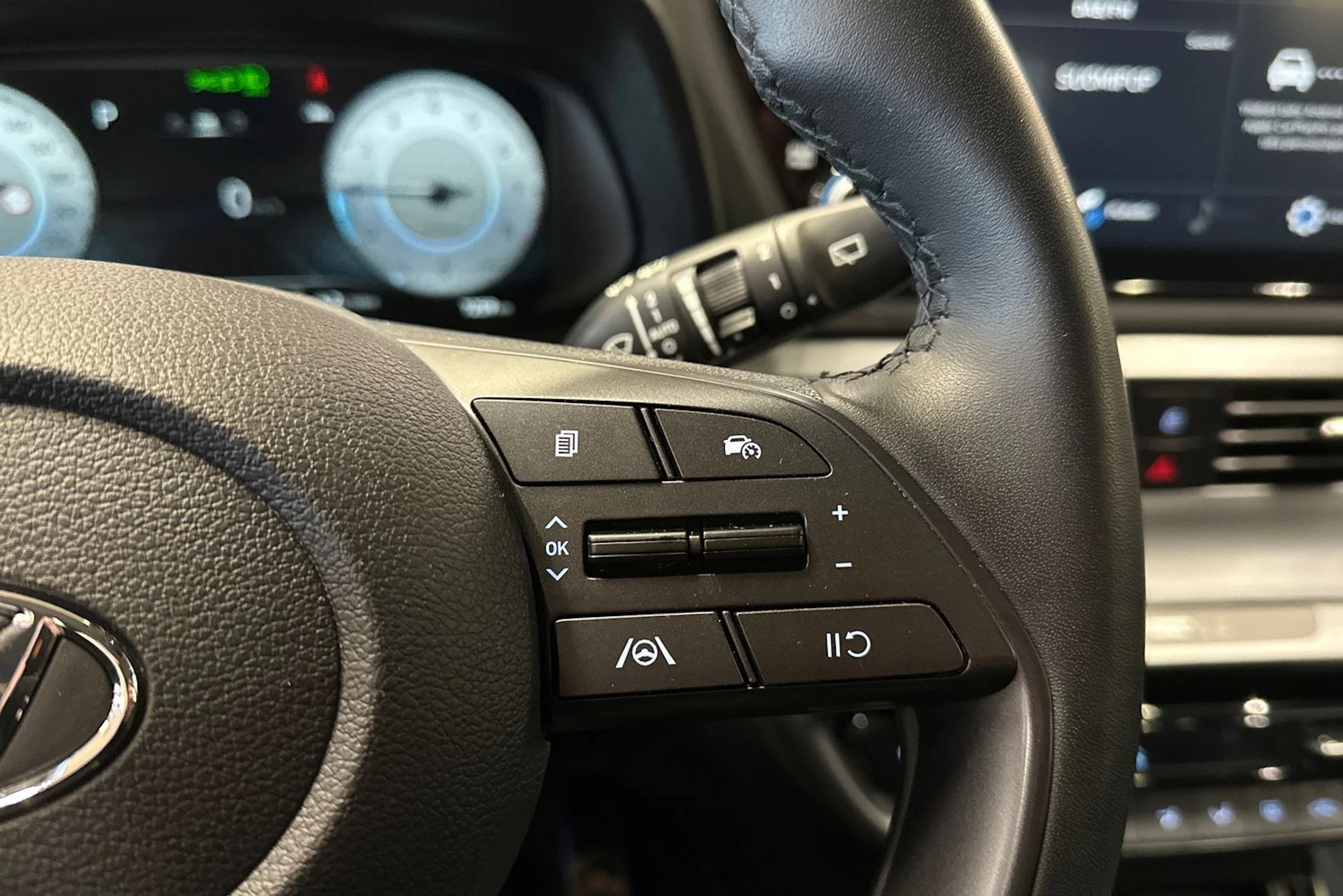 harmaa Hyundai Bayon 2024 kuva 23.