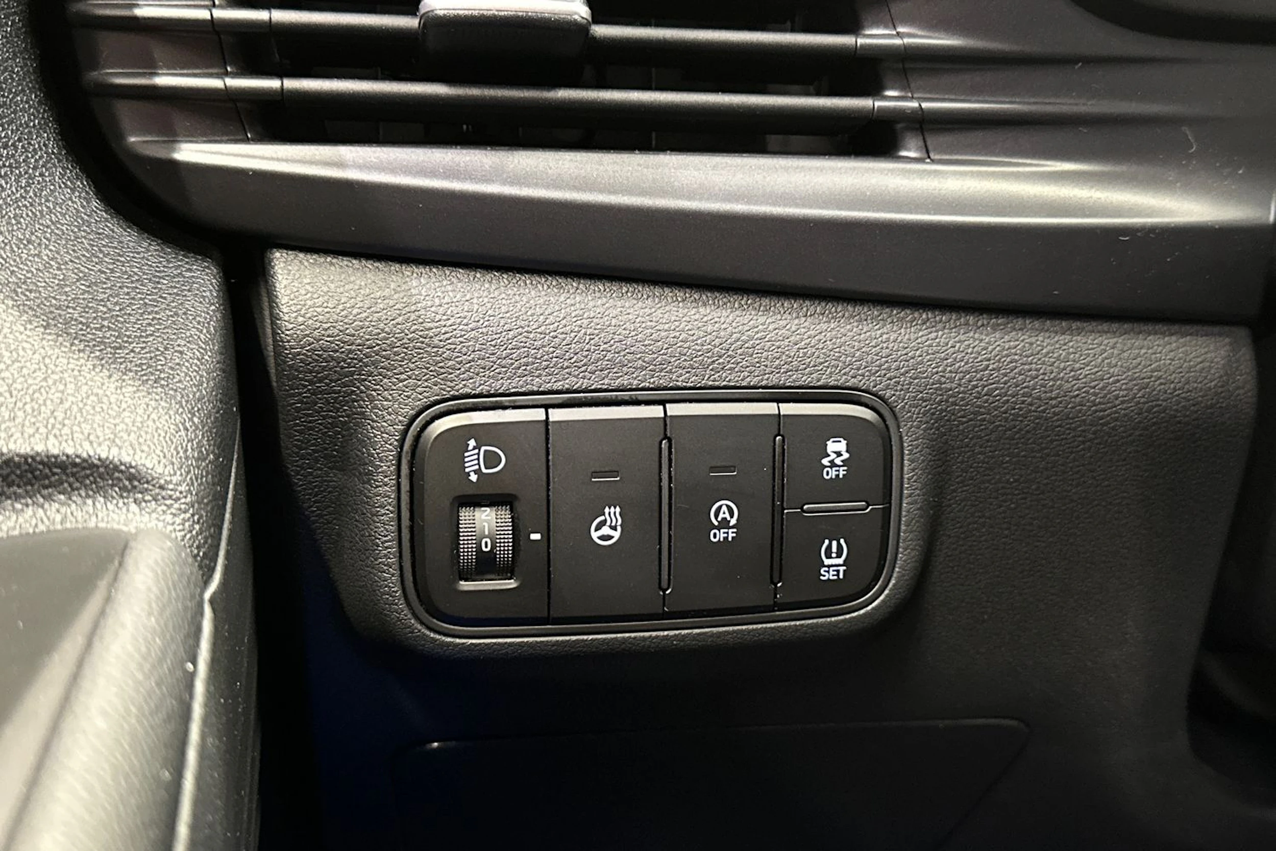 harmaa Hyundai Bayon 2024 kuva 24.