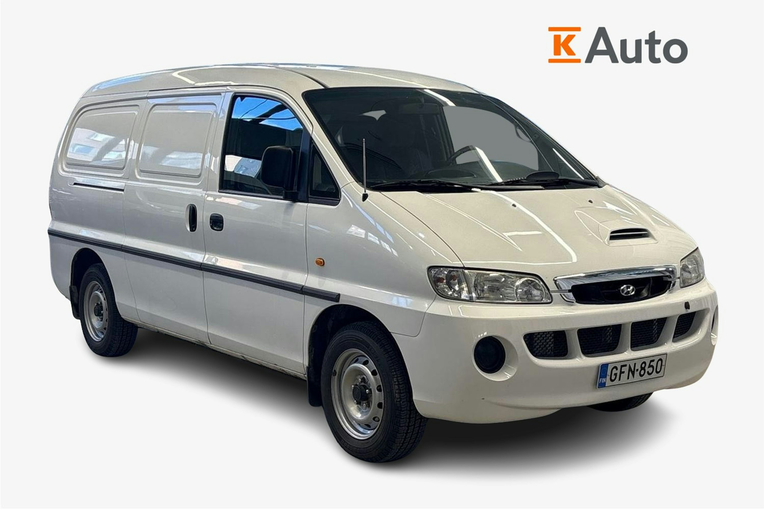 valkoinen Hyundai H-1 2003 kuva 1.
