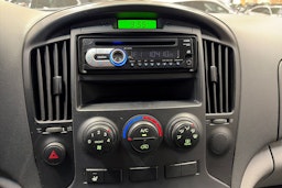 sininen Hyundai H-1 2010 kuva 21.