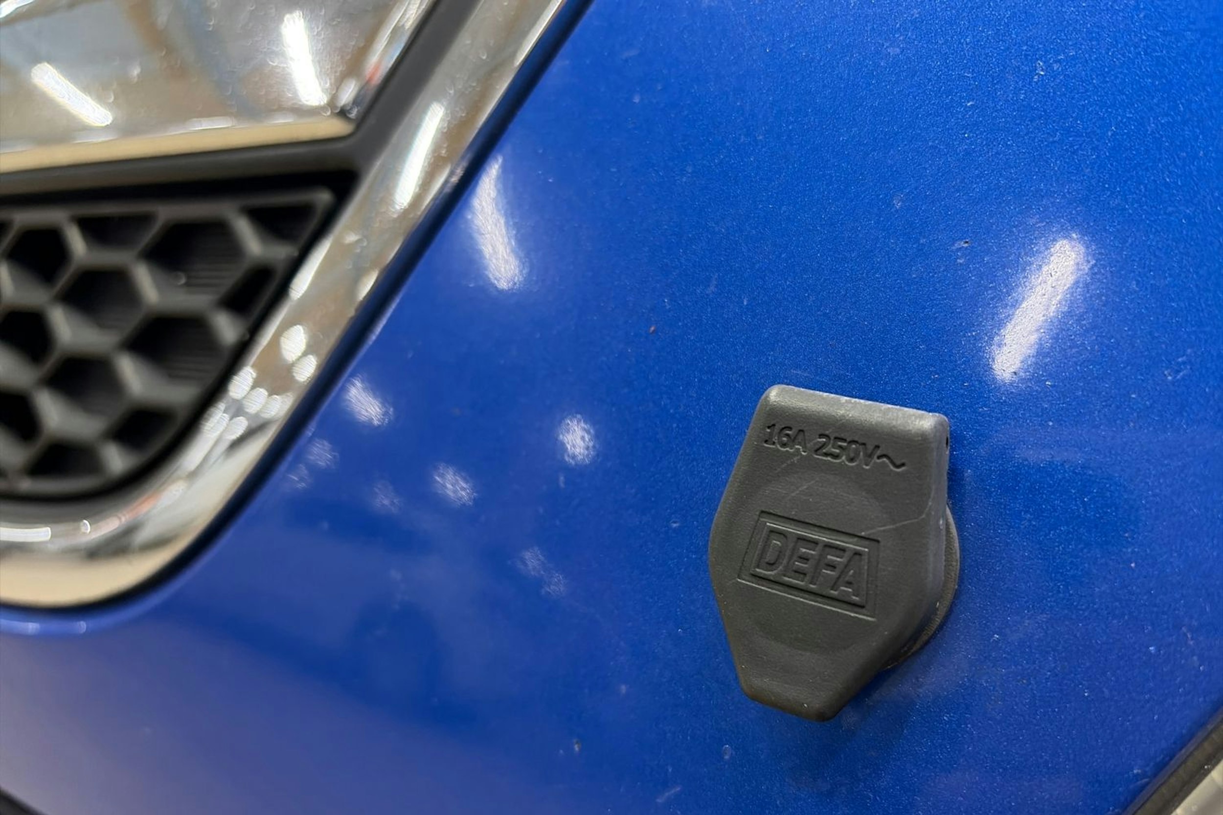 sininen Hyundai H-1 2010 kuva 25.