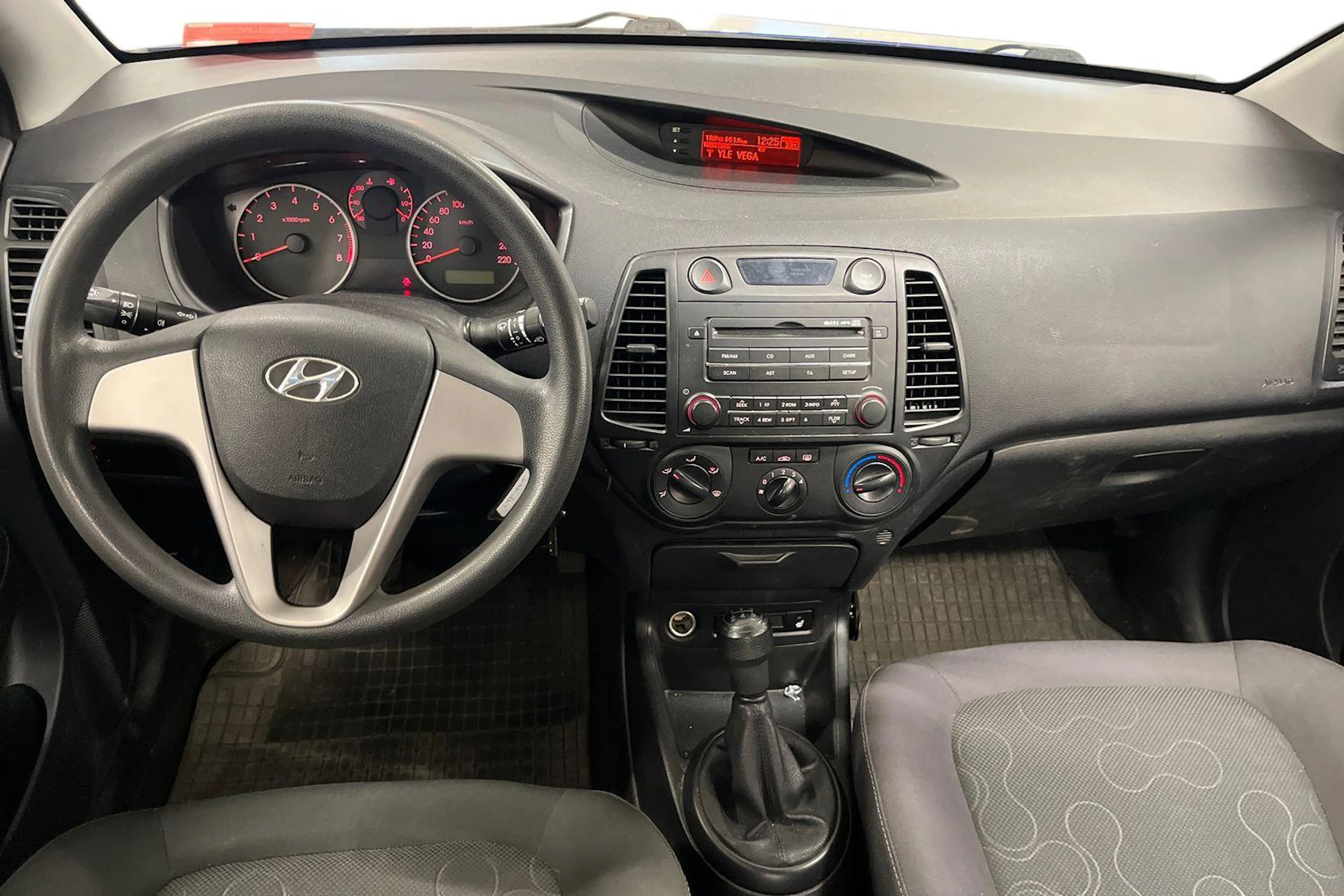 sininen Hyundai i20 2009 kuva 9.