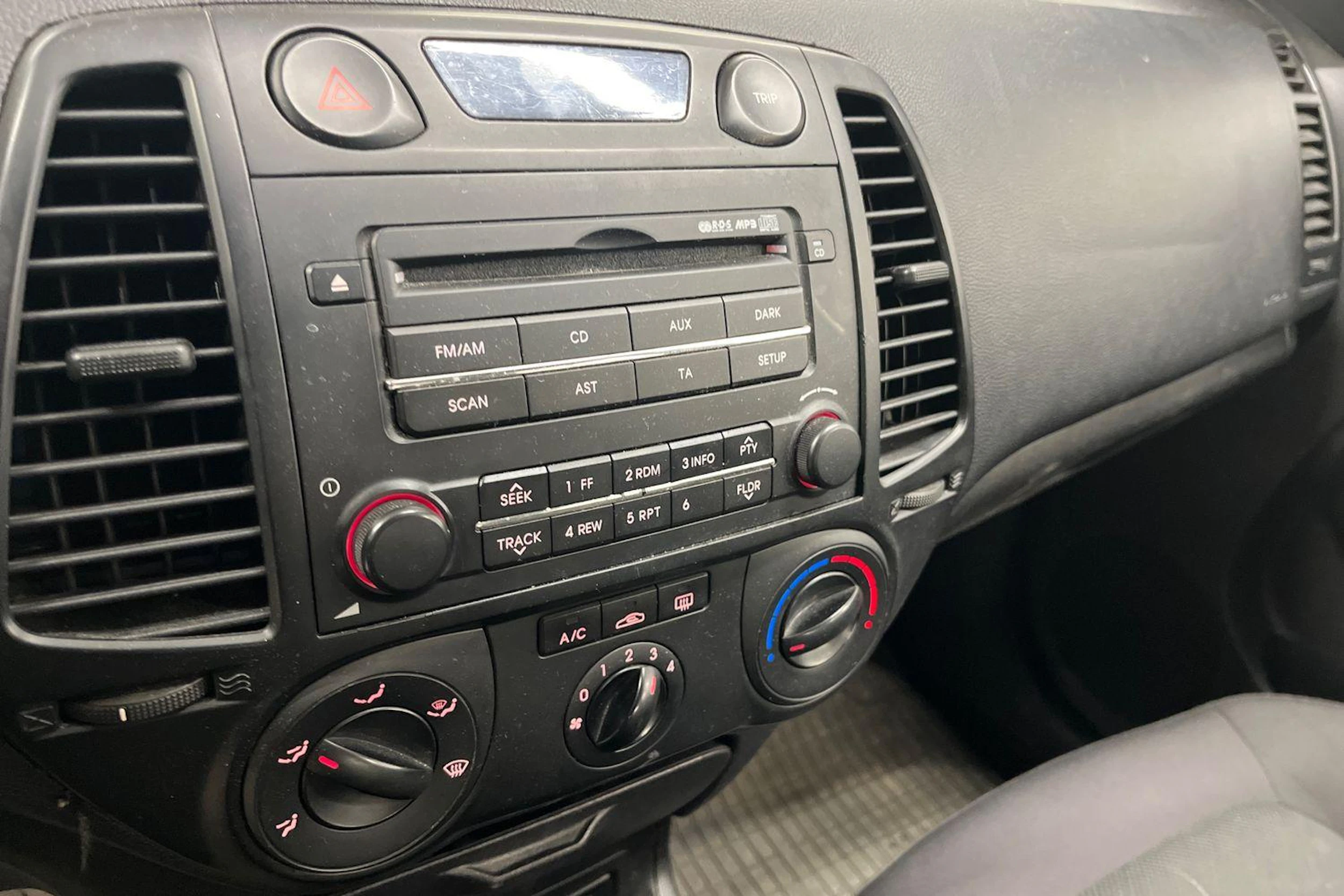 sininen Hyundai i20 2009 kuva 12.
