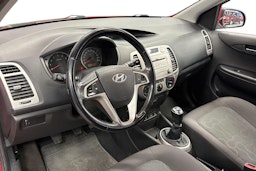 Punainen Hyundai i20 2009 kuva 7.