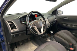 sininen Hyundai i20 2010 kuva 3.