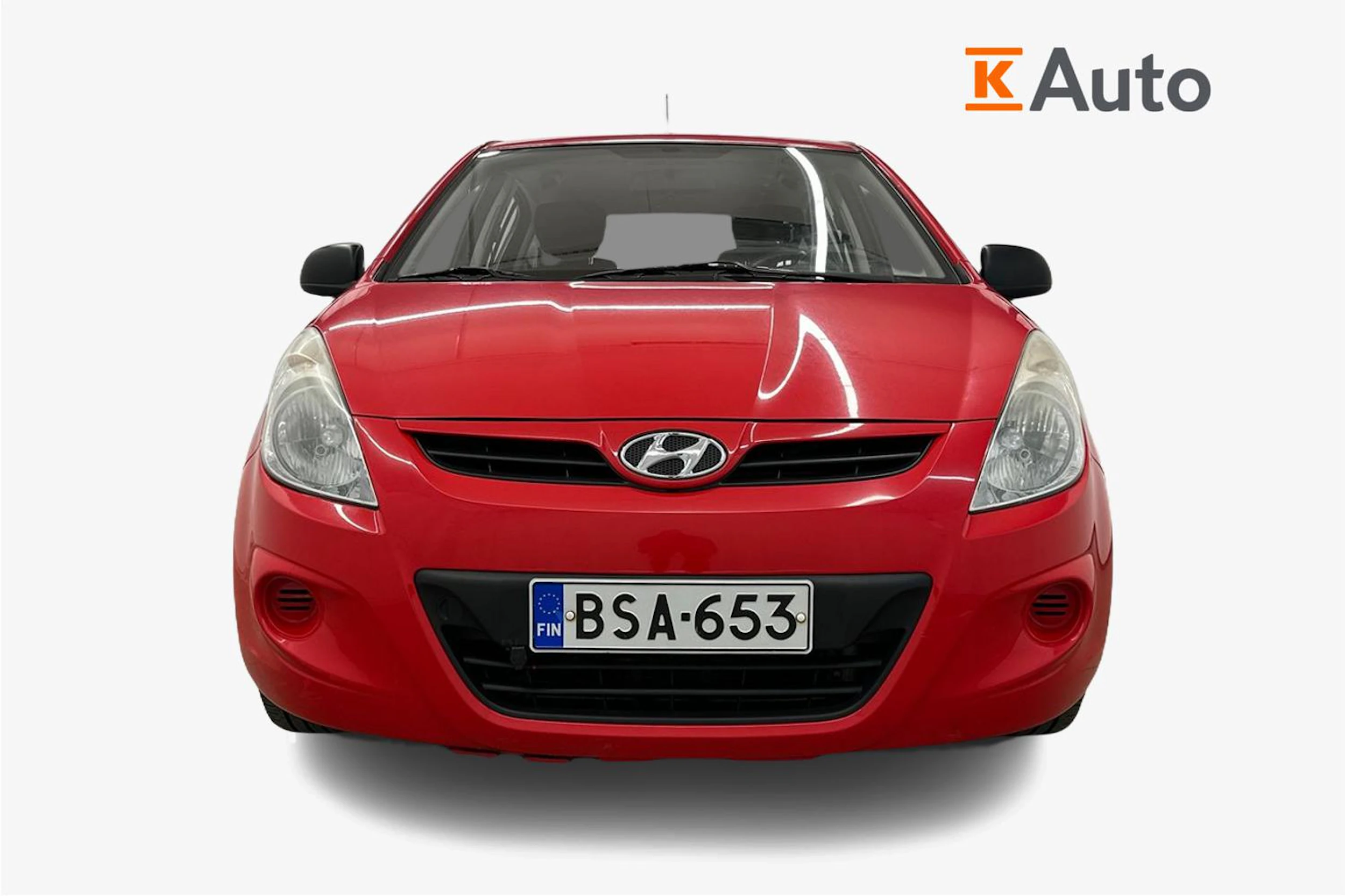 Punainen Hyundai i20 2012 kuva 4.