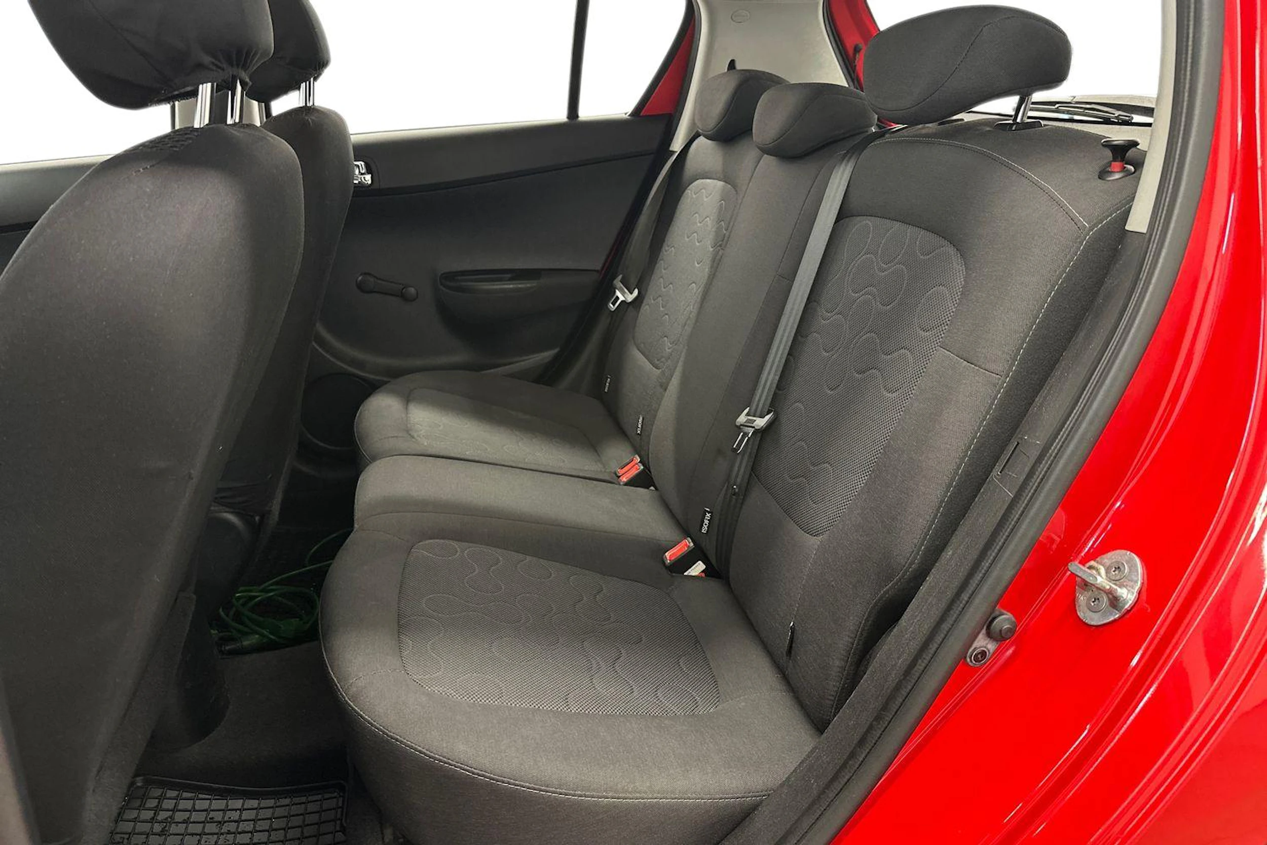 Punainen Hyundai i20 2012 kuva 8.