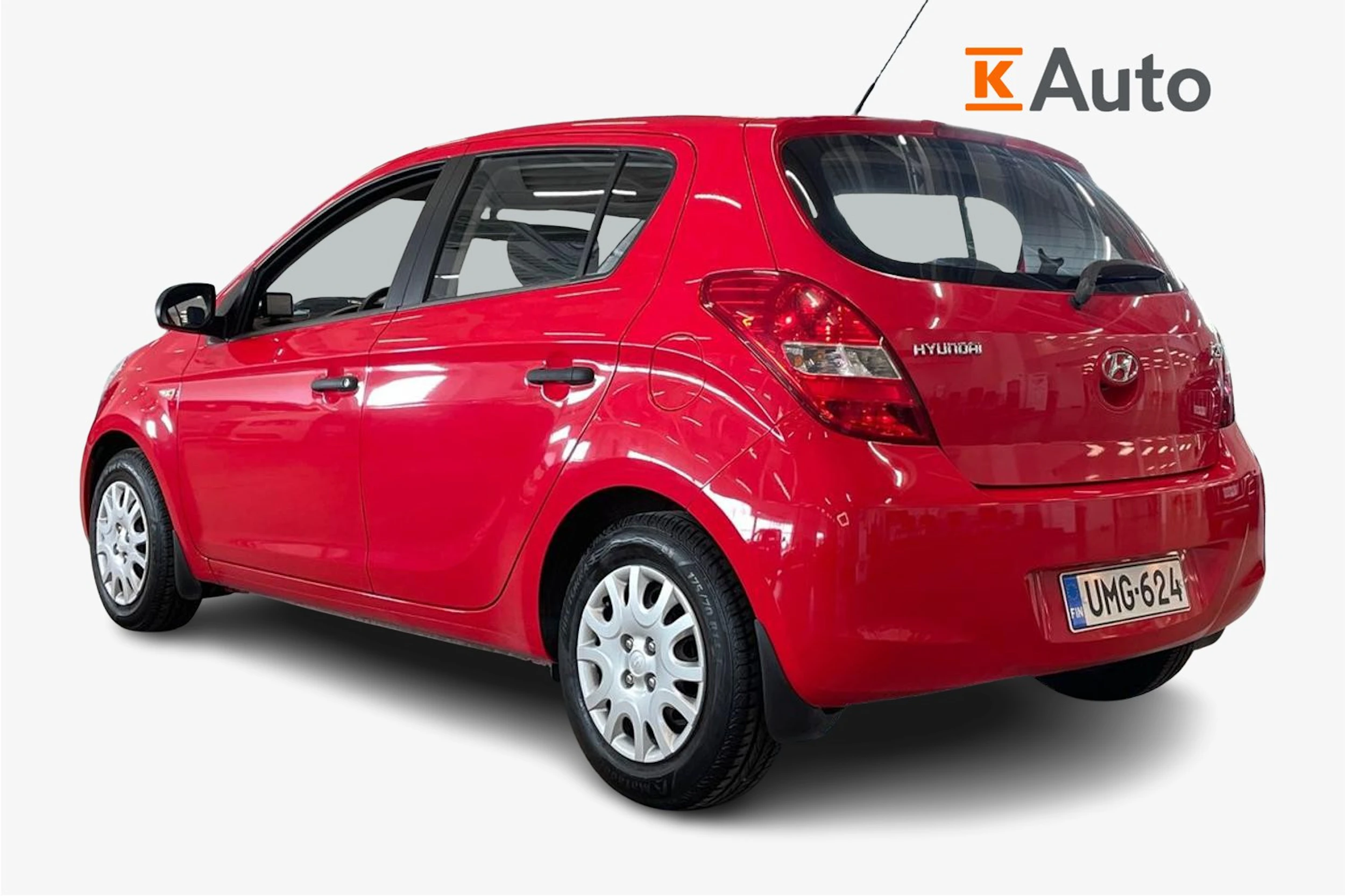 punainen Hyundai i20 2012 kuva 2.