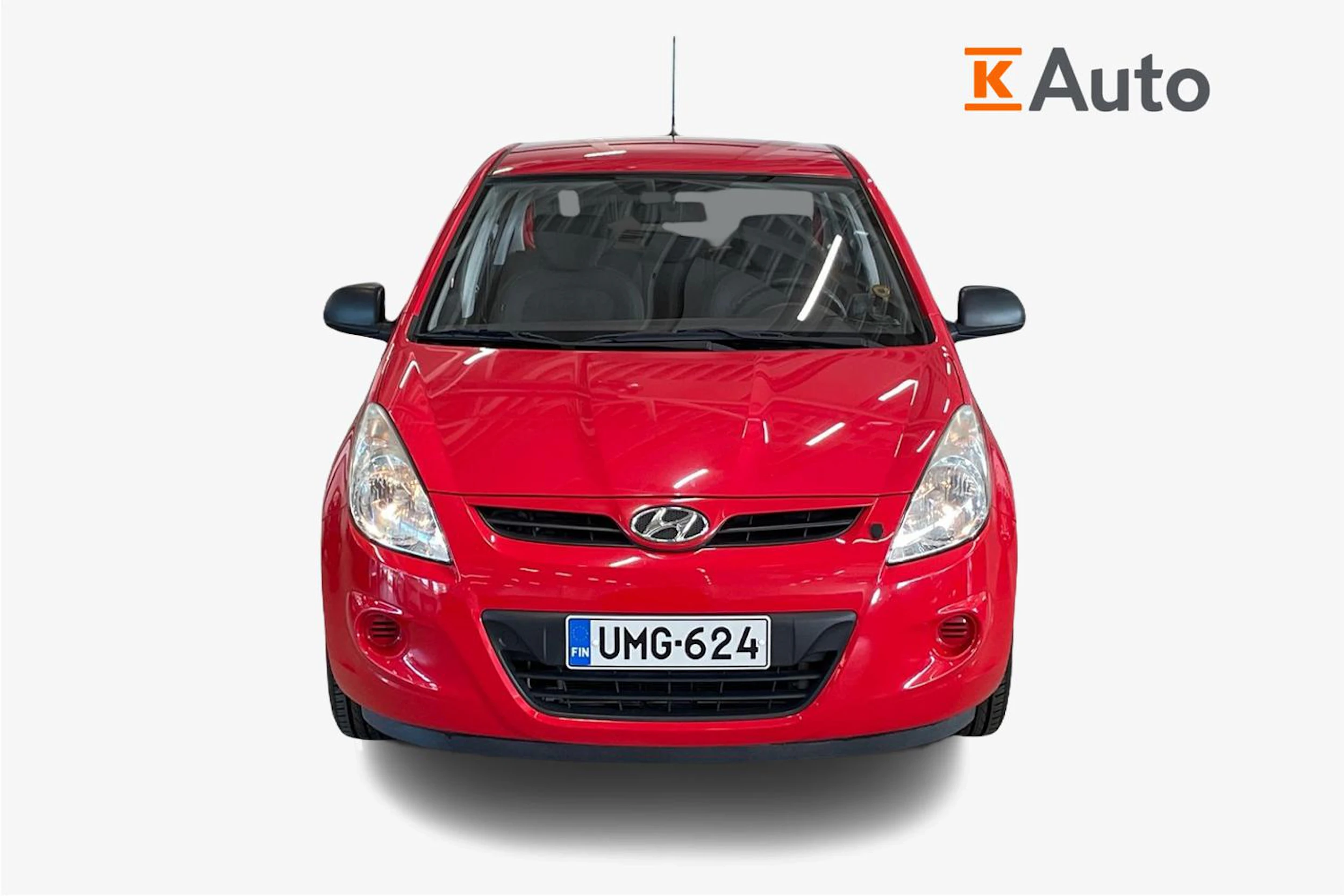 punainen Hyundai i20 2012 kuva 4.