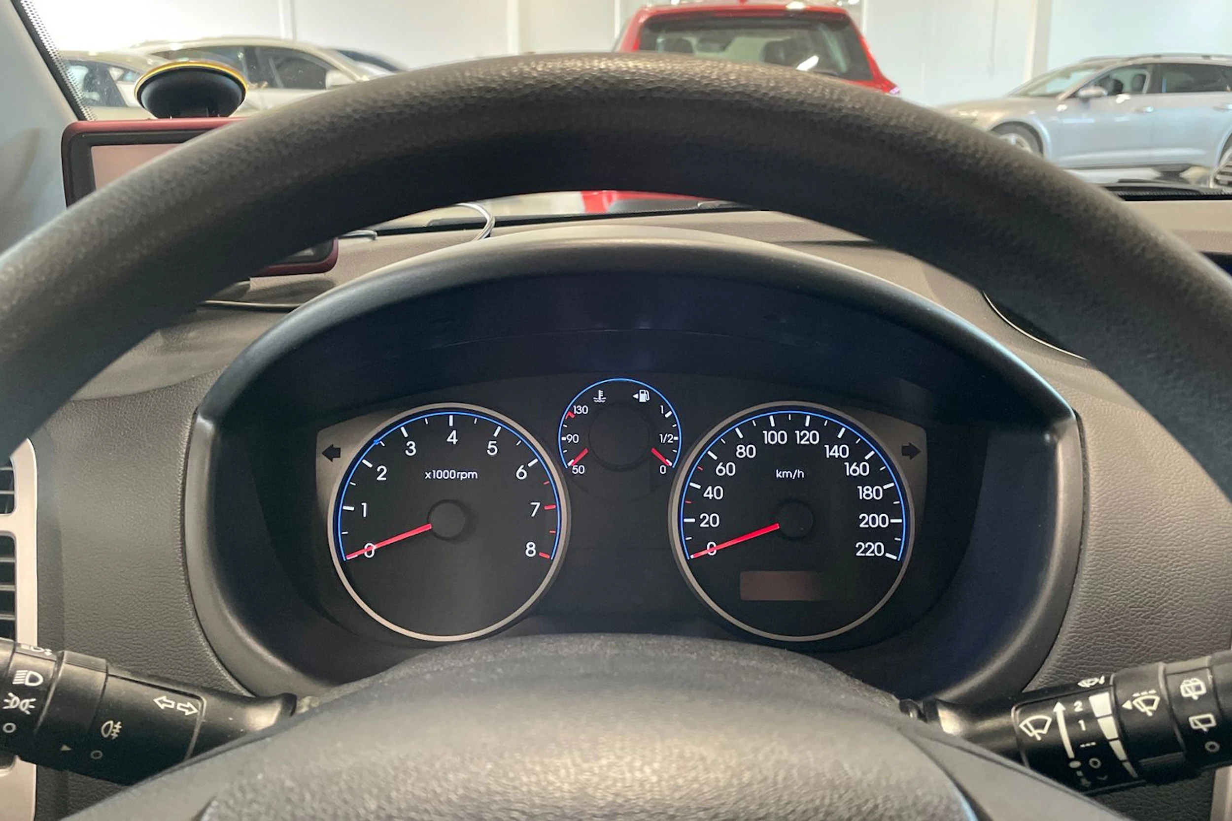 punainen Hyundai i20 2012 kuva 12.