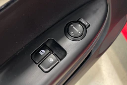 punainen Hyundai i20 2012 kuva 16.