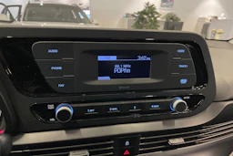 Valkoinen Hyundai i20 2022 kuva 18.
