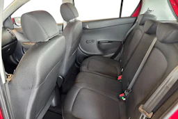 Punainen Hyundai i20 5d 2014 kuva 8.