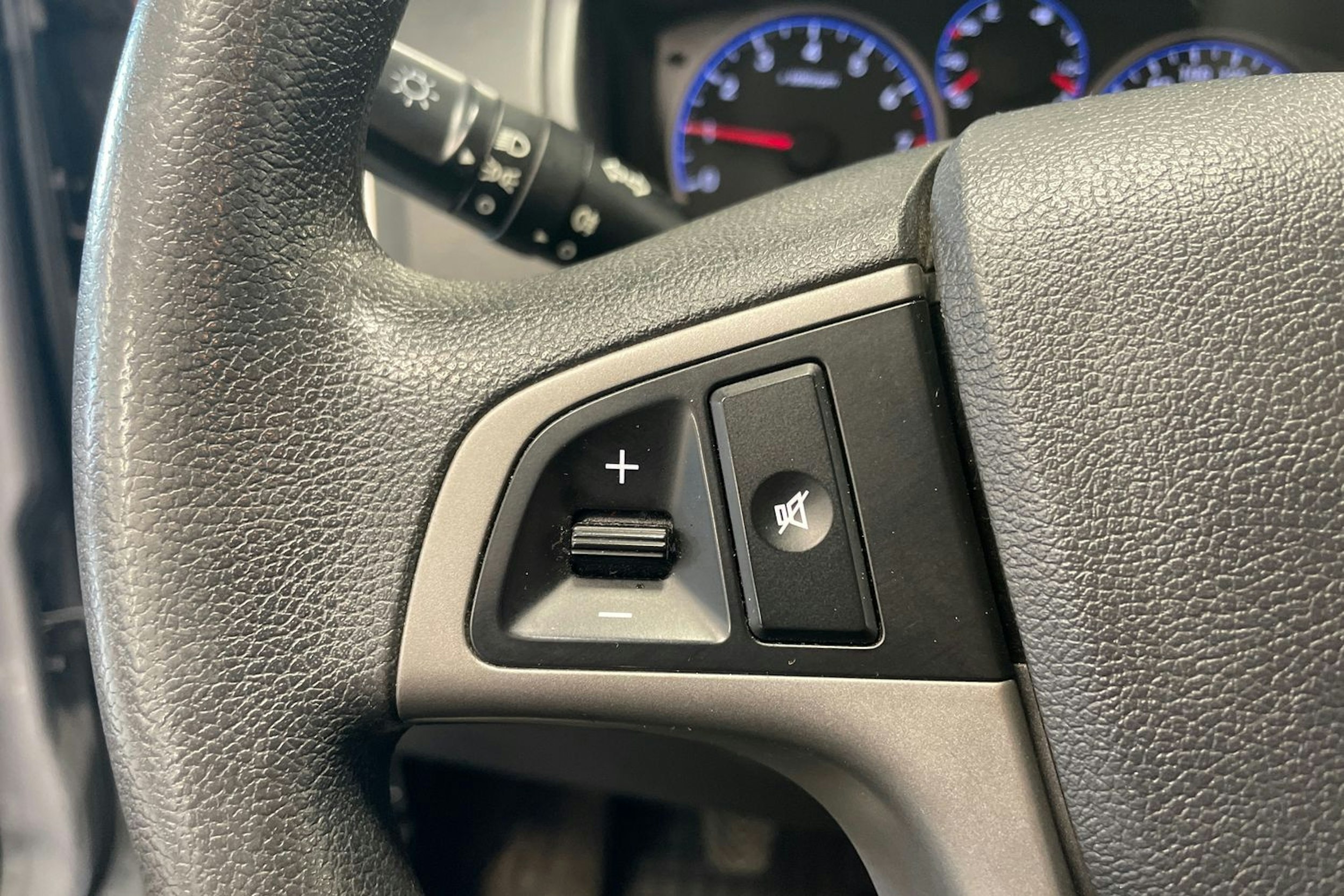 harmaa Hyundai i20 5d 2014 kuva 16.