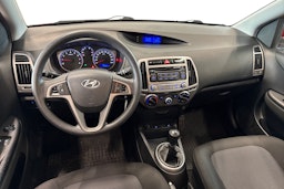 punainen Hyundai i20 5d 2014 kuva 7.