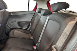 punainen Hyundai i20 5d 2014 kuva 8.